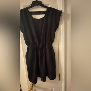BLack mini dress with pockets